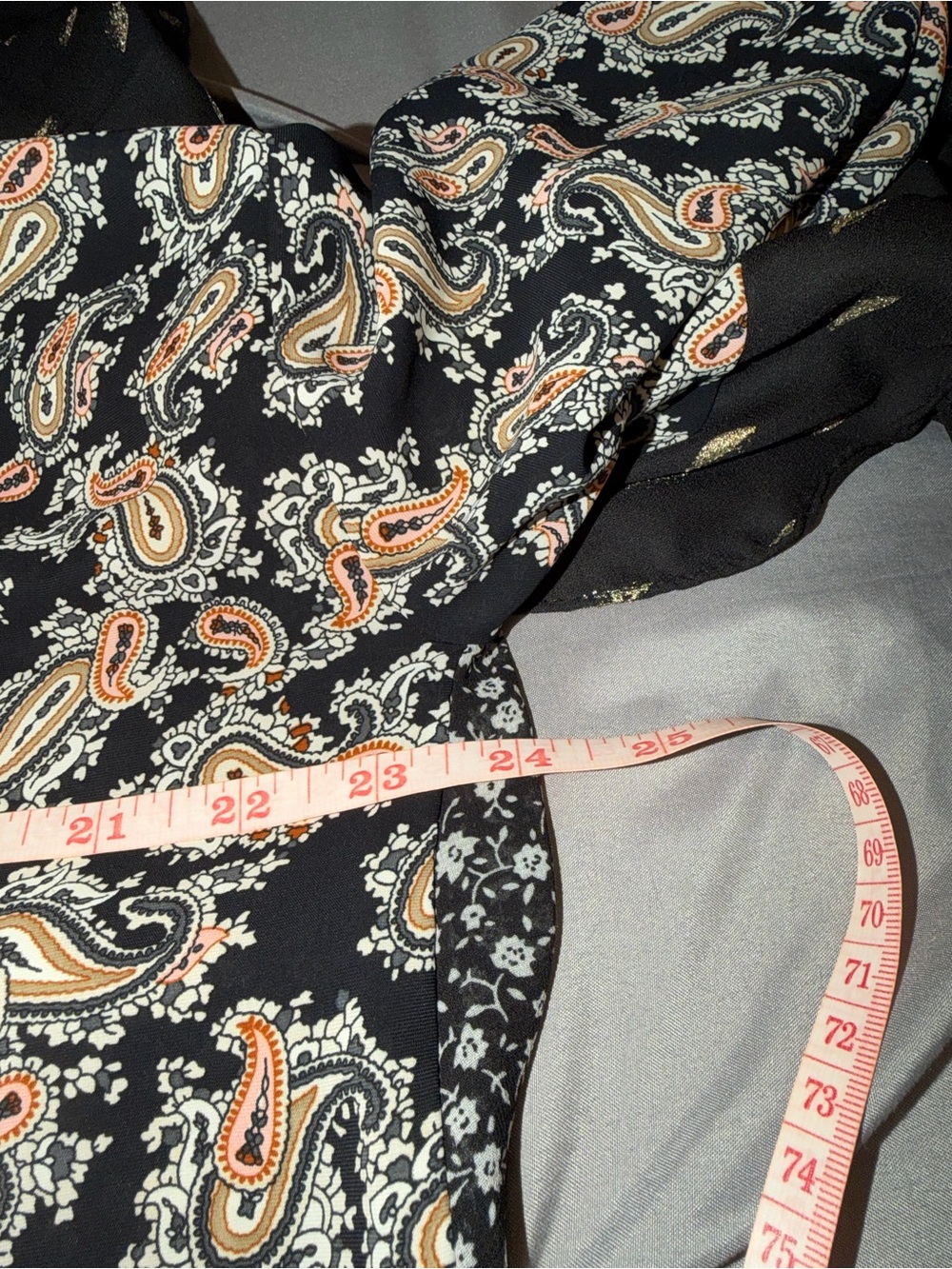 Umgee Black and Taupe Floral Mixed-Print Wrap Blouse. EUC - Picture 6 of 6
